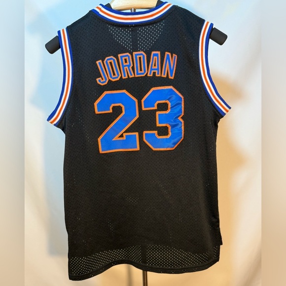 Space Jam Tune Squad Michael Jordan #23 Jersey – Black – Size M (Youth XL Fit) - Picture 3 of 3